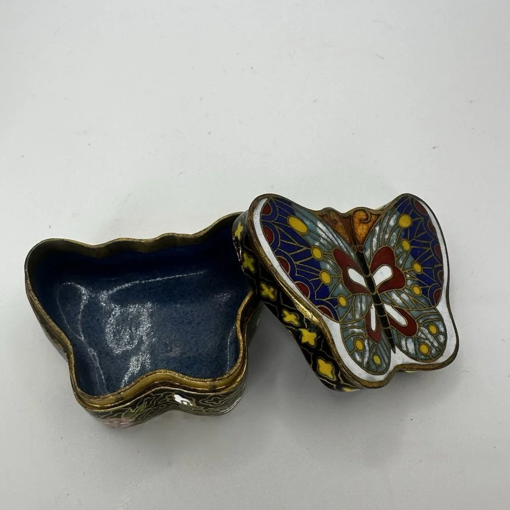 Cloisonné Enamel On Brass Butterfly Shape Trinket Pill Box Multi Color‎ Vintage
